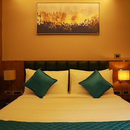 Sea Deck Hotel Port Blair Bagian luar foto