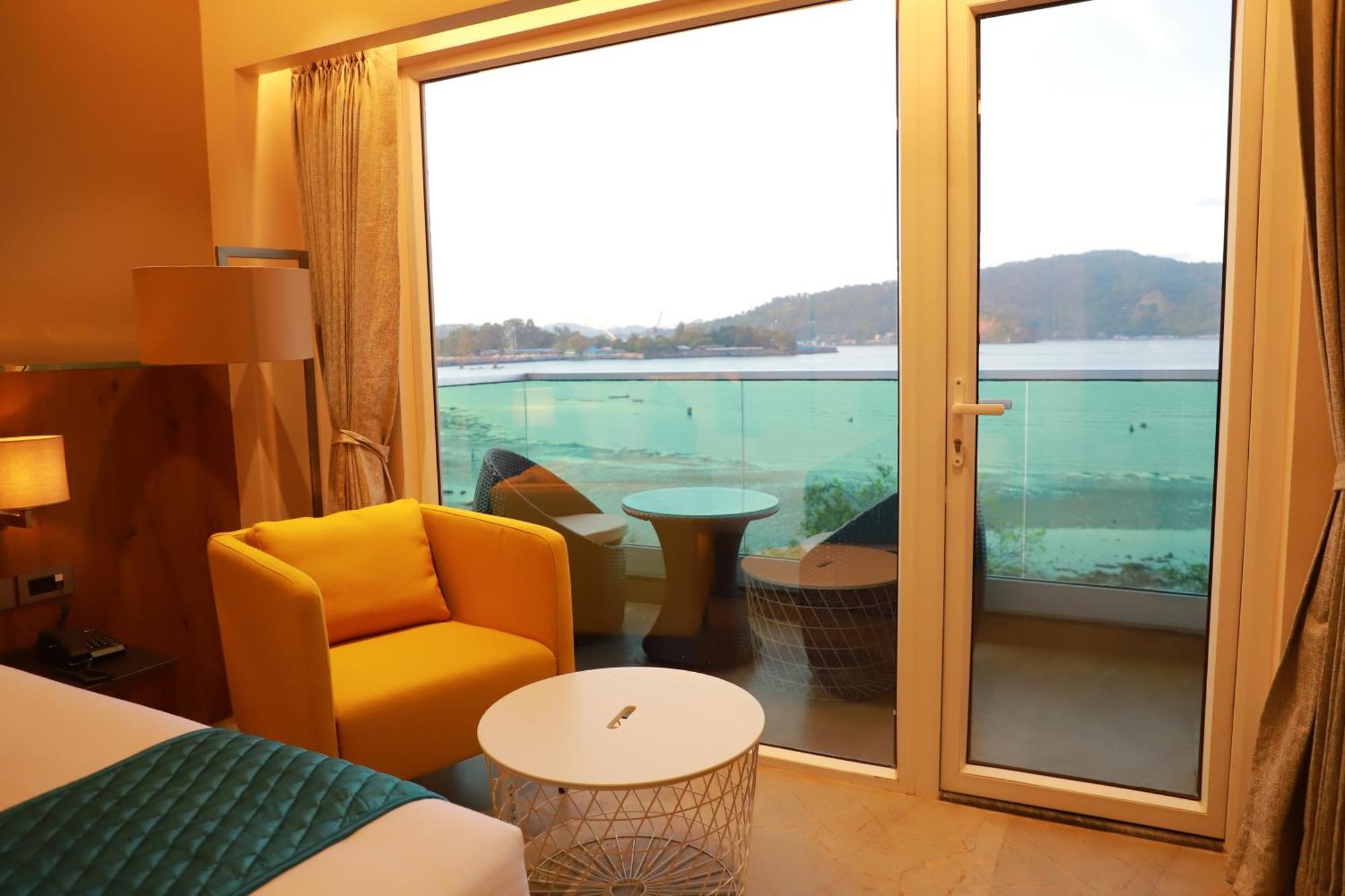 Sea Deck Hotel Port Blair Bagian luar foto