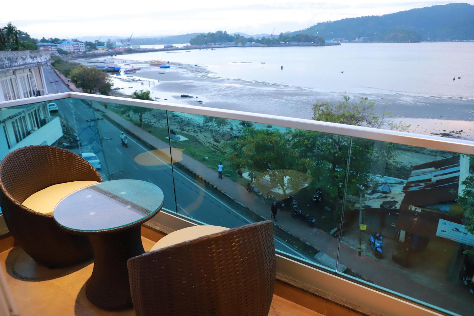 Sea Deck Hotel Port Blair Bagian luar foto